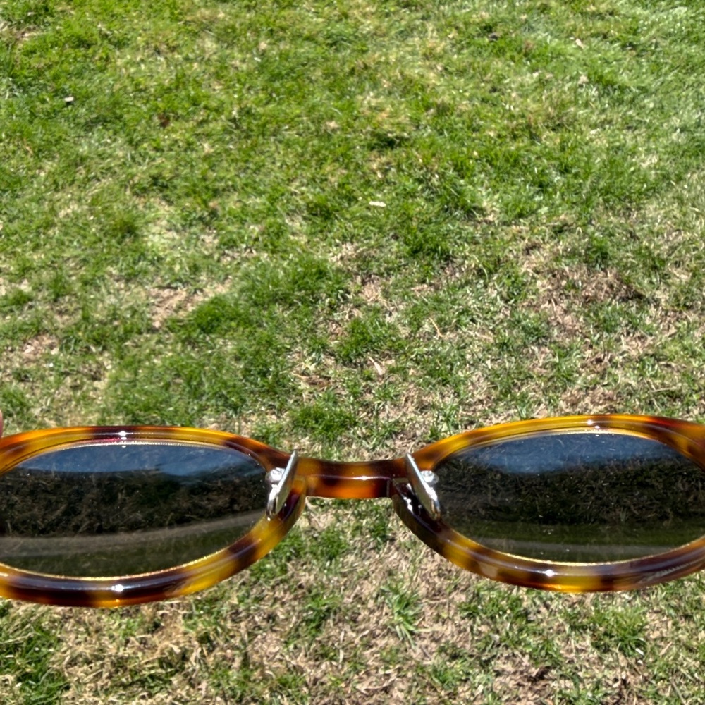 Saint Laurent SL 161 Slim sunglasses in a tortoise frame - Picture 11 of 11